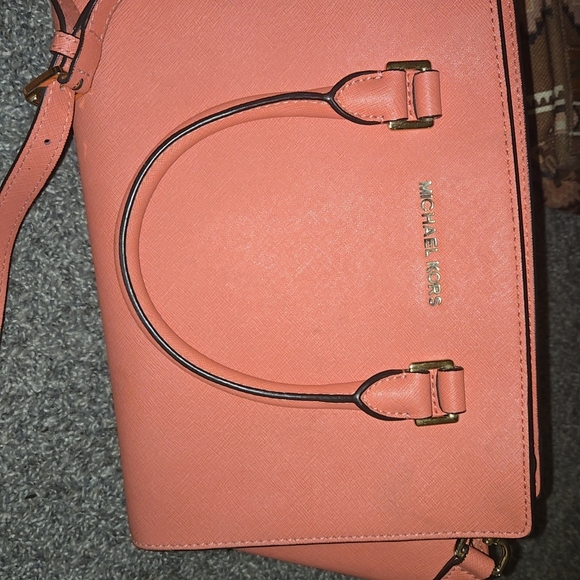 Michael Kors Pink Saffiano Satchel with Elegant Design - Picture 1 of 3